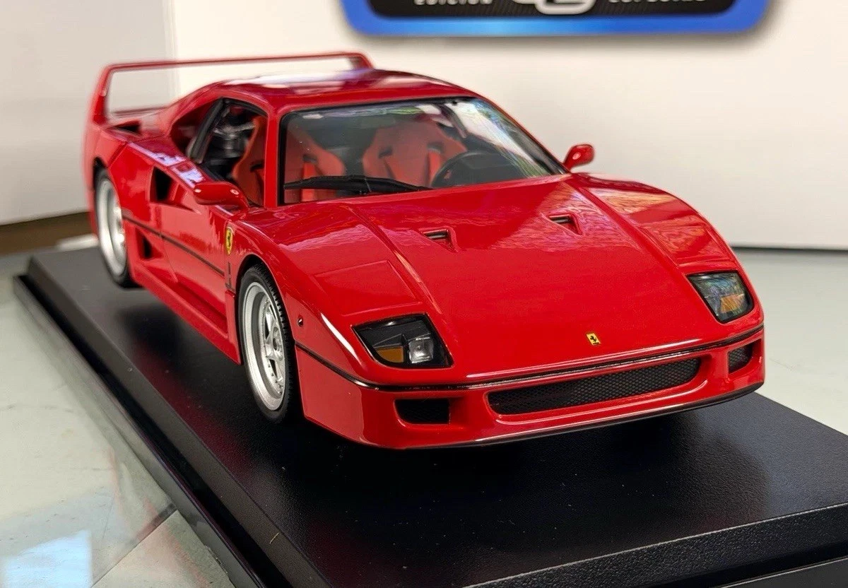 Maisto 1:18 Special Edition 1987 Ferrari F40 Red Diecast Model Car w/ Stand