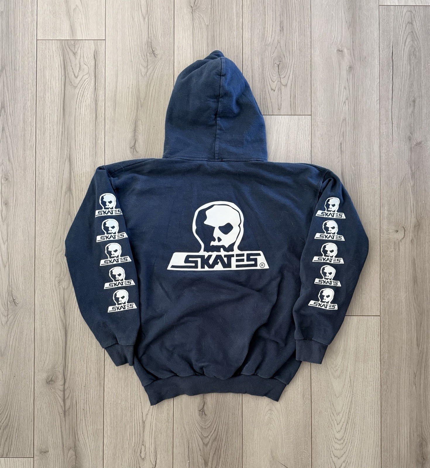 Vintage Y2K Skull Skates Hoodie Sweatshirt Large Skateboardi