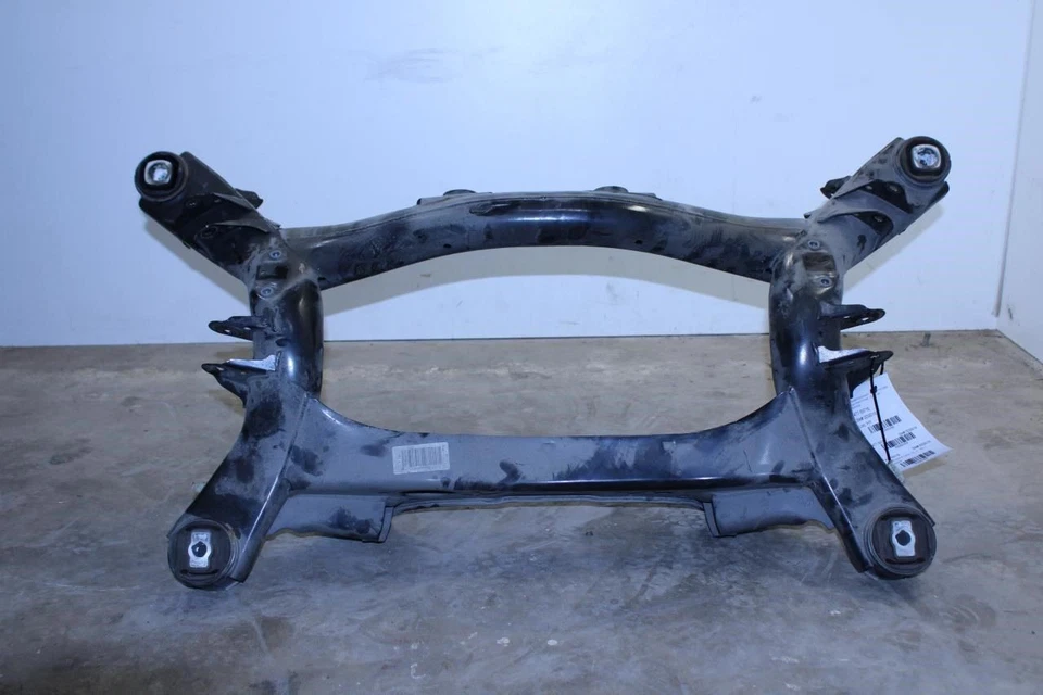 BMW 435i Gran Coupé xDrive 2015-2016 travesaño trasero subchasis 33-31-6-792-506 Foto 2 de 4