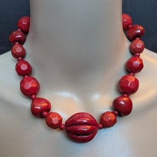Vintage Red Chunky Bead Statement Necklace Large Faceted Ribbed Beads Retro