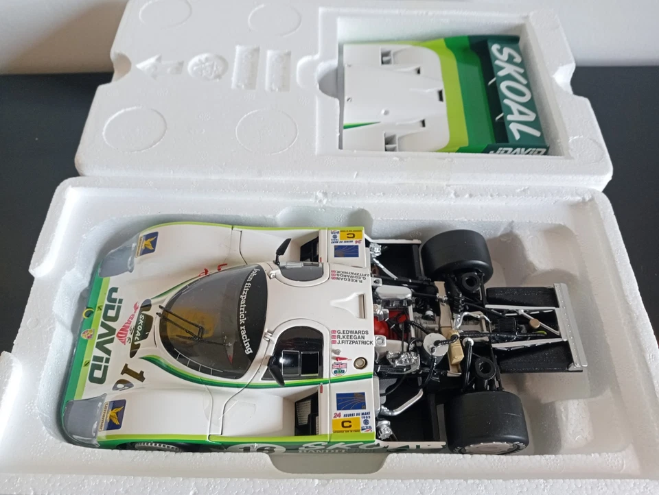 Minichamps 1/18 Porsche 956L 'SKOAL' 1983 24H Le Mans Limited Edition 500 Pcs - Immagine 4 di 4
