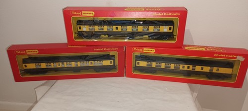 OO gauge 3x HORNBY TRI-ANG GWR Coach R932 R933 R743 Comp Brake EXCELLENT - Picture 1 of 5