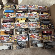 LOT 16 Athearn HO Trains Rolling Stock Lot Started Kits Painted