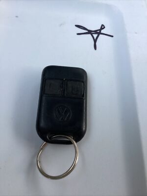 Volkswagen OEM keyless entry remote phob GOH-MM6-101890 transmitter controller