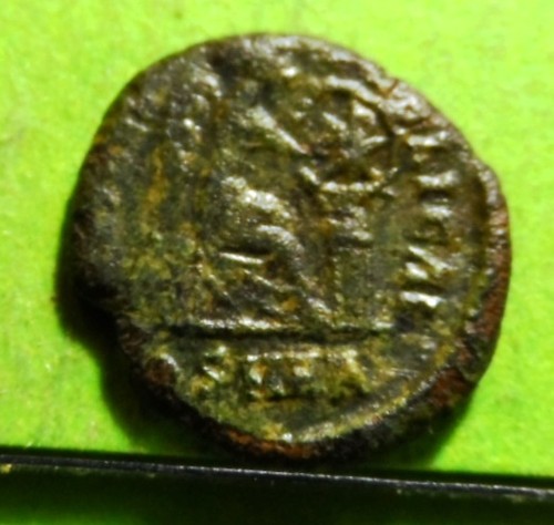 RARE - Flavia Iulia HELENA - Fraction folllis -CAYON.No cataloge-Bronze 1,4grs . - Picture 2 of 2