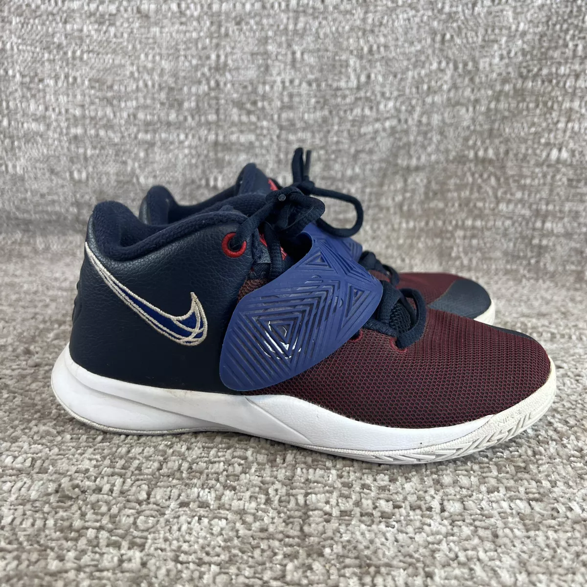 Basketball shoes 219 best sale kyrie