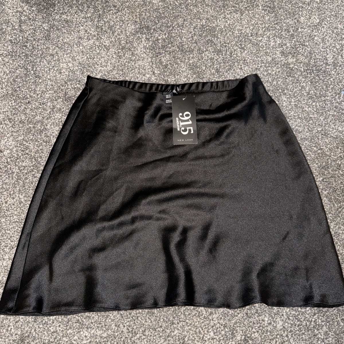 DA New Look 915 Girls Black Silky Skirt 14 Years UK