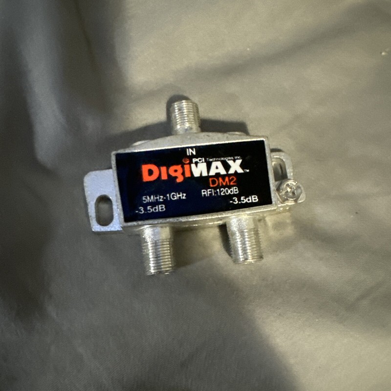 EUC DigiMax DM2 5Mhz - 1GHz RFI: 120dB 2-Way Cable Splitter 