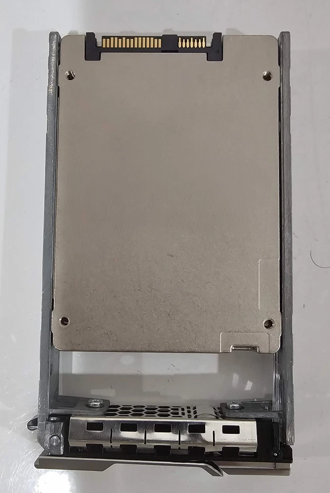 V2KWT Dell 1.2TB HDD 10K SAS 2.5" 12Gb/s Hot Swap 0V2KWT ST1200MM0108 - Image 2 of 2