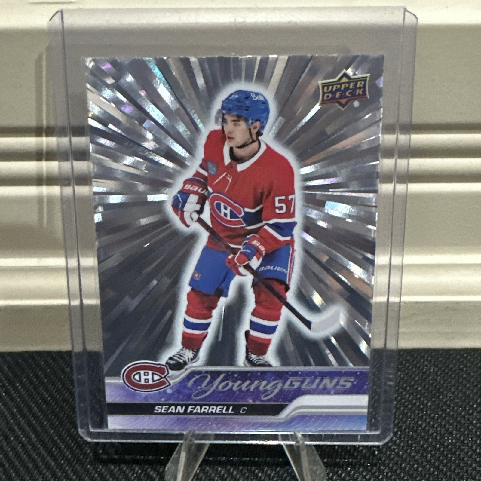 2023-24 UPPER DECK SERIES ONE #234 SEAN FARRELL SILVER OUTBURST YOUNG GUNS RC