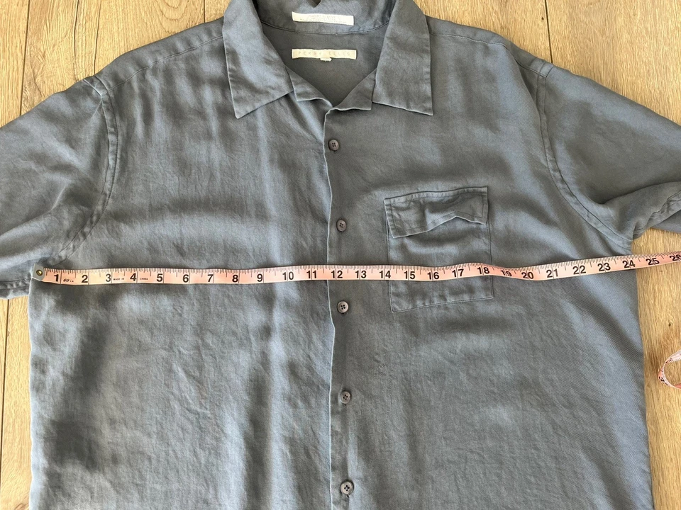 Perry Ellis Blue 100% silk Men’s Extra Large Short Sleeve Button Front - Image 4 of 4