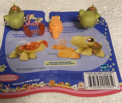 Hasbro Littlest Pet Shop Turtle Pet Pair Set with sunglasses and food dish
