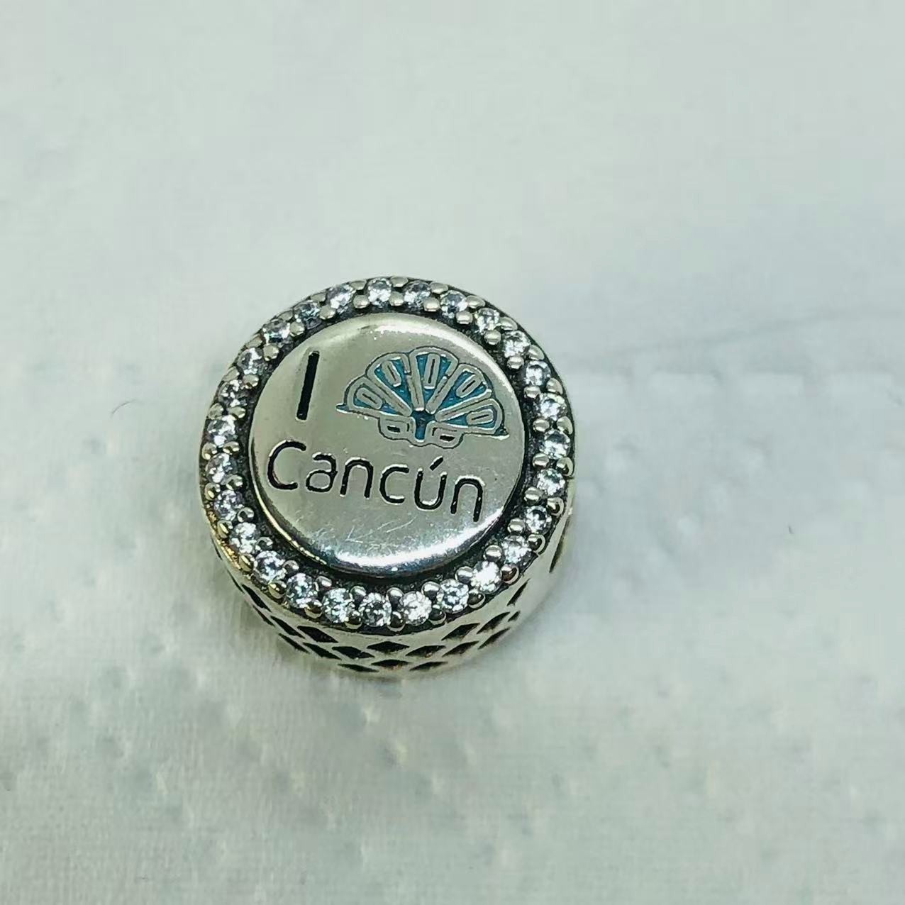 Cancun Exclusive Seashell Dangle Charm