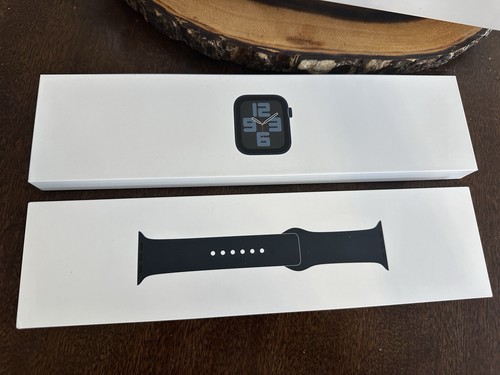 BOITE SEULE Apple Watch SE 2e génération 44 mm minuit boîtier en aluminium avec bracelet sport M/L - Photo 10 sur 22