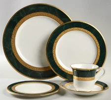 Noritake FITZGERALD 5 Piece Place Setting - Beautiful