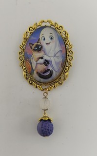 Handcrafted Artisan siamese cat Glass Cameo Brooch