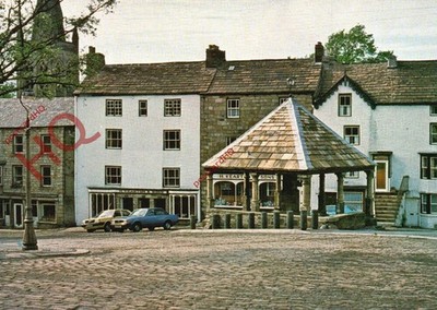 Ansichtskarte ~ Alston, das Marktkreuz