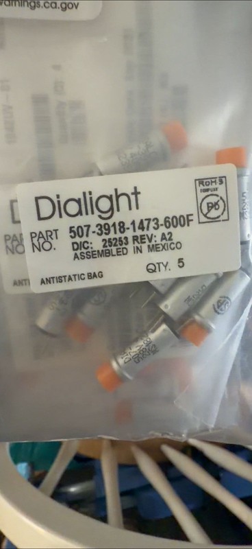 Dialight 507-3918-1473-600F Panel Indicator Lamp, 5VDC Panel Mount (Lot of 100)