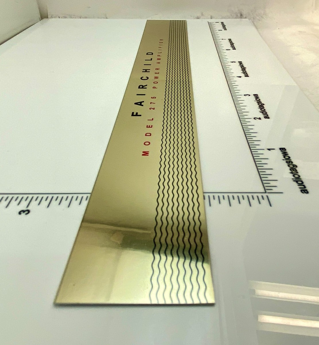 Pannello Frontale Autoadesivo Per Amplificatore Fairchild Modello 260 – Alluminio