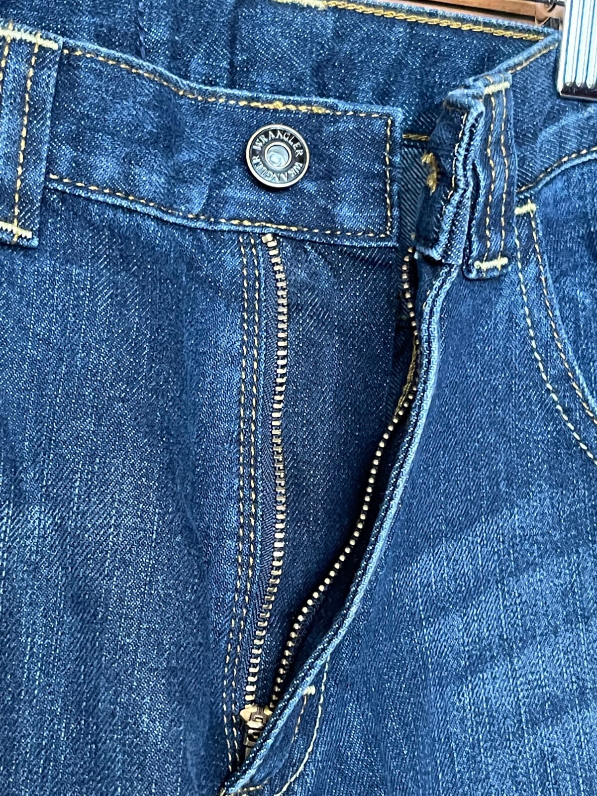 Picture 3 of 10