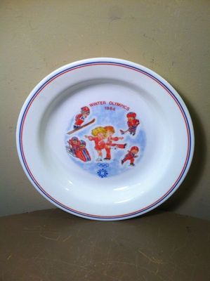 VINTAGE CAMPBELLS SUPPE KINDER SARAJEVO WINTER OLYMPICS SCHÜSSEL TELLER 1984 Corelle