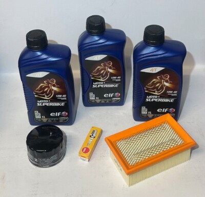 Servicing BMW F 800 GS From 2010 A 2012 - Air Filter Oil Elf 10w40 Spark Plug