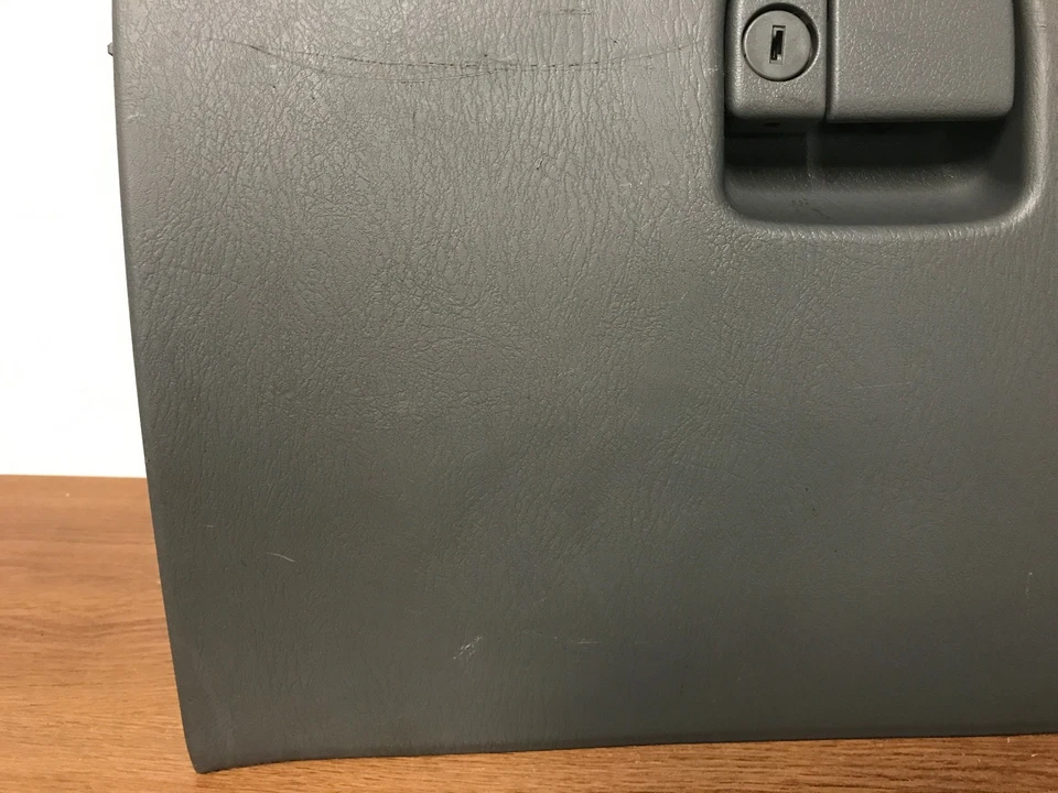 Guantera Mazda MPV 2004 #177 Foto 3 de 4