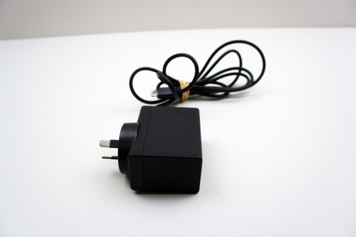 Nintendo Switch HAC-002 Genuine AUS AC Adapter Charger Power Supply Free Postage - Picture 4 of 10