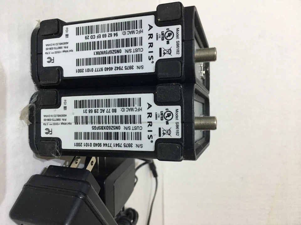 MOTOROLA SURFboard MODEM - Model SB6182 with AC Adaptor / Used & Working Fine - Image 3 of 3