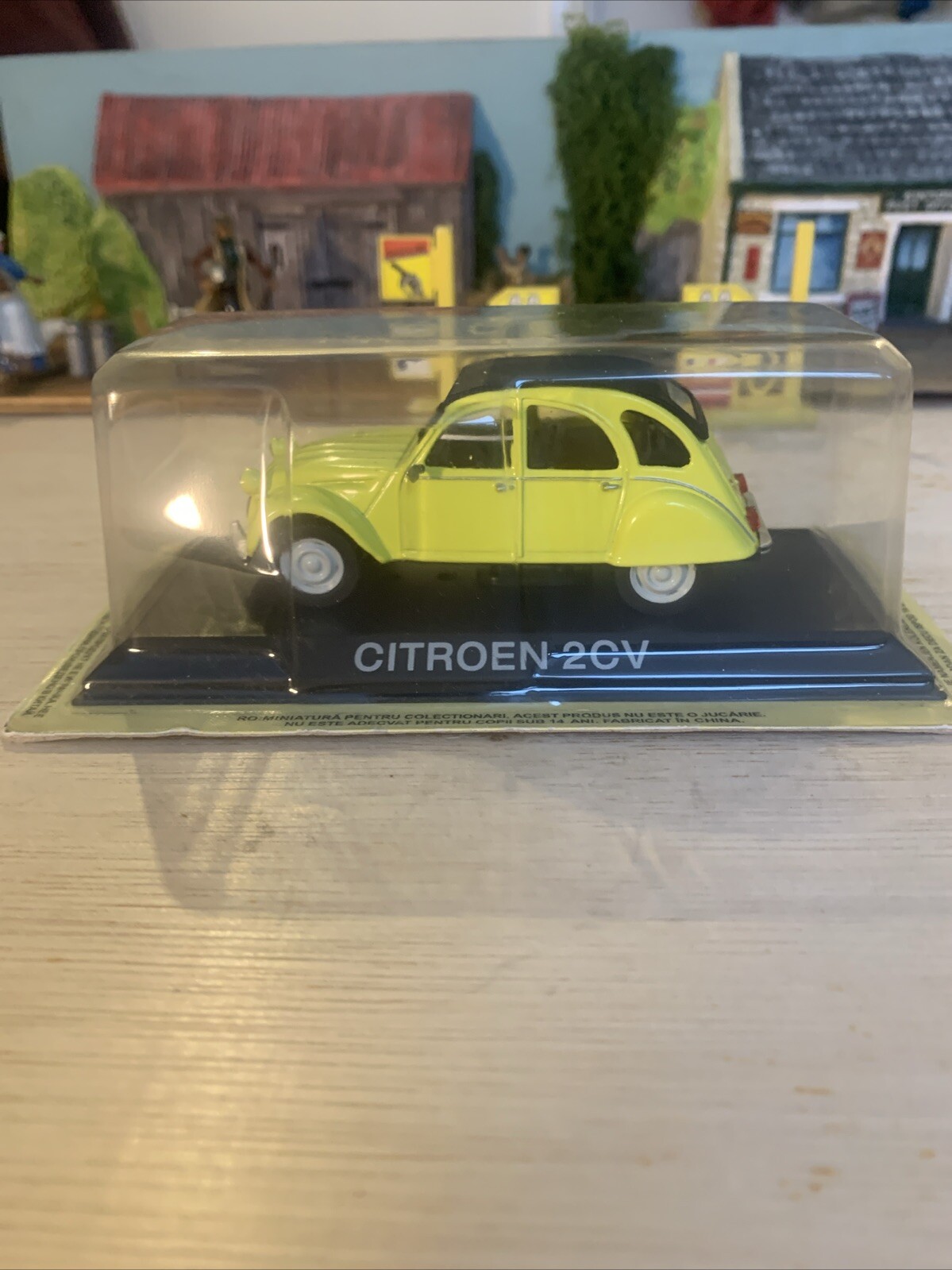 CITROEN 2CV YEAR 1957 YELLOW DEAGOSTINI SCALE 1:43 CAR MODEL