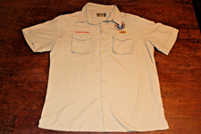 Boy Scouts of America BSA Men's Shirt Tan Large Vented Poly Microfiber Sewn Patc