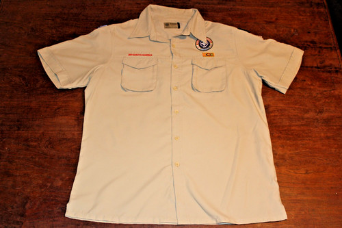 Boy Scouts of America BSA Men's Shirt Tan Large Vented Poly Microfiber Sewn Patc