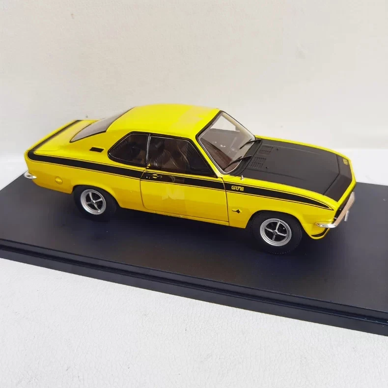 WHITEBOX 1/24 OPEL MANTA A GT/EOpel car model - Image 4 of 4