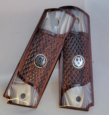 1911 Full Size Checkered Rosewood and Acrylic Pearl Grips with Black Ruger