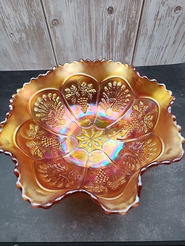 FENTON PEACOCK & GRAPE Marigold AMETHYST CARNIVAL SPATULA FOOTED BOWL - Picture 2 of 6