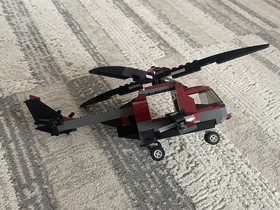 LEGO 6866 Wolverine's Chopper Showdown Deadpool Magneto Marvel Super Heroes 2012