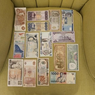 banknotes collection 15x Notes UK morocco france south africa etc