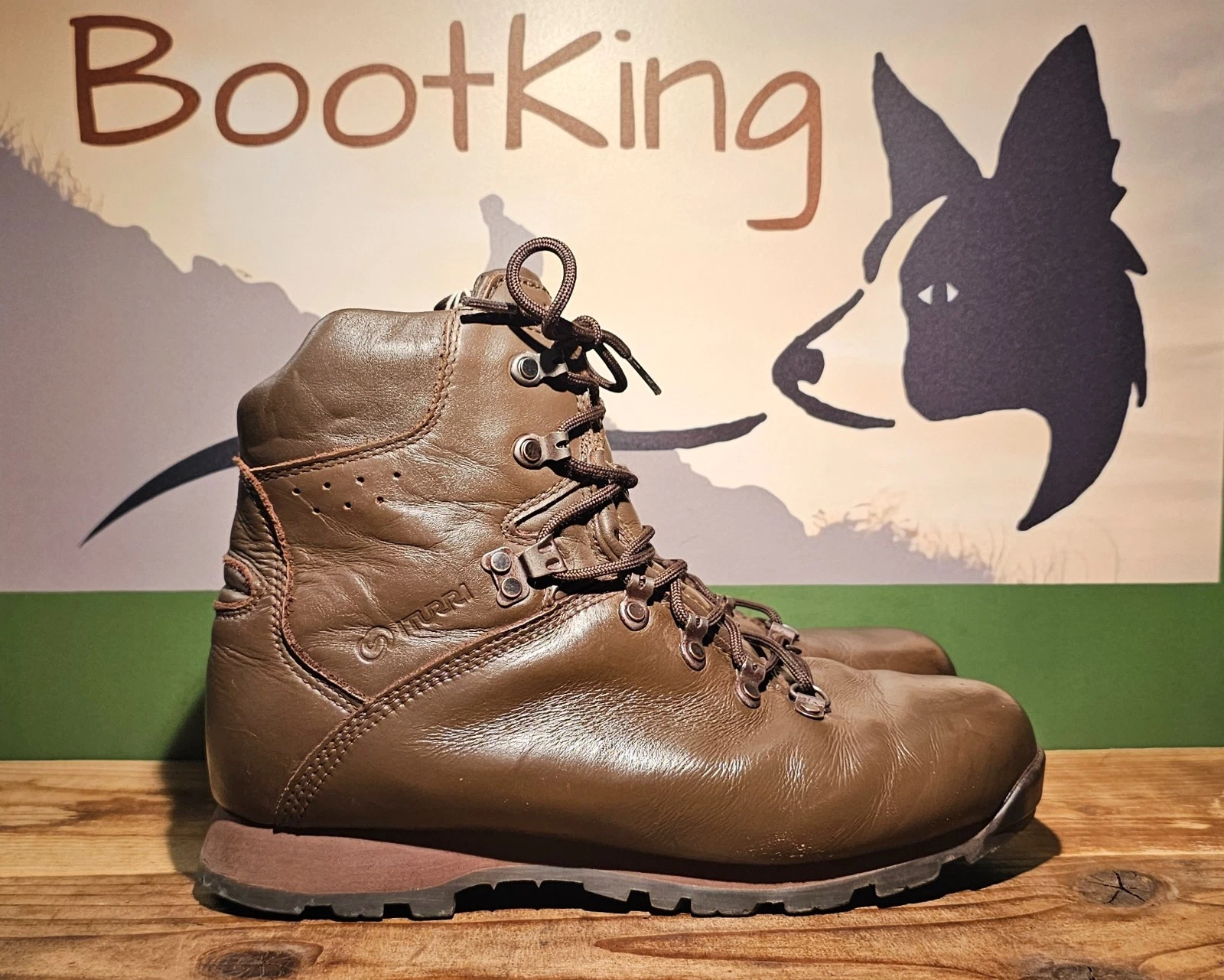 Lightweight Hiking, Fishing, Walking, Outdoors Boots Iturri Patrol UK 9 W