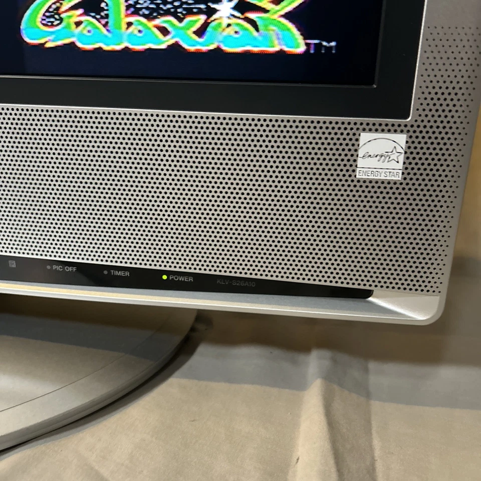 Sony Bravia KLV-S26A10 26" 720p LCD Television & Remote! Retro Gaming TV *NOTE* - Image 3 of 4