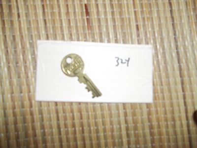 presto # 292 luggage train case cabinet guitar case key vintage original