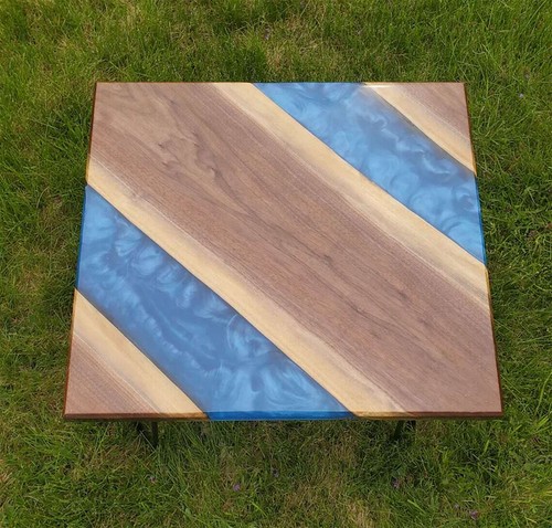 18" Epoxy Resin Corner / Side Table Top Home Decor - Picture 2 of 2