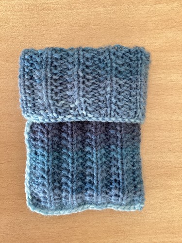 Knitted Phone Sock Size 3.5x8” or 9x20cm Multicoloured Universal Fit. Ref C - 第 1/4 張圖片