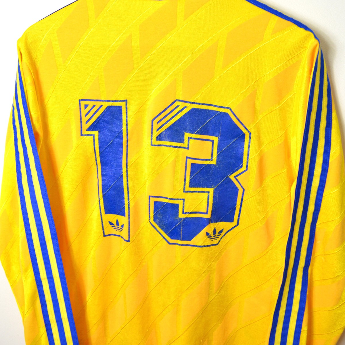 Sweden Home Football Shirt 1988/1989/1990/1991 L/S #13 Player