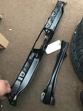 GENUINE 02-06 RSX TIE BAR RADIATOR SUPPORT BRACKET ACURA HOOD LATCH MNT 2-PIECE