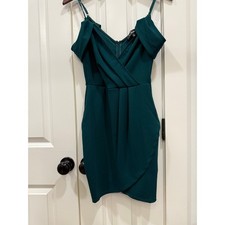 Lulus Emerald Green Off Shoulder Wrap Bodycon Dress Tulip Hem Size Small formal