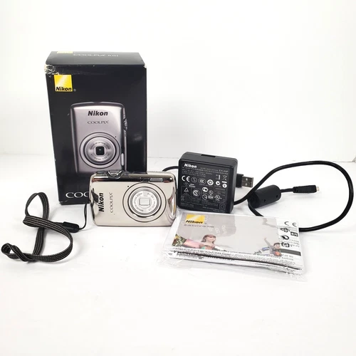 Nikon COOLPIX S01 Digital Camera Mirrored Silver with box