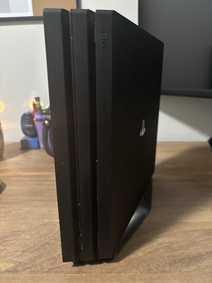 Sony PlayStation 4 Pro   Jet Black   1TB Bundle