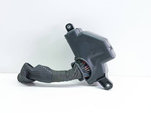 Volkswagen PASSAT B6 2007 Benzin Sicherungskasten UST125343 - Picture 3 of 4