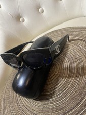 CHANEL Women Cat eye Sunglasses With Case And Black And White
