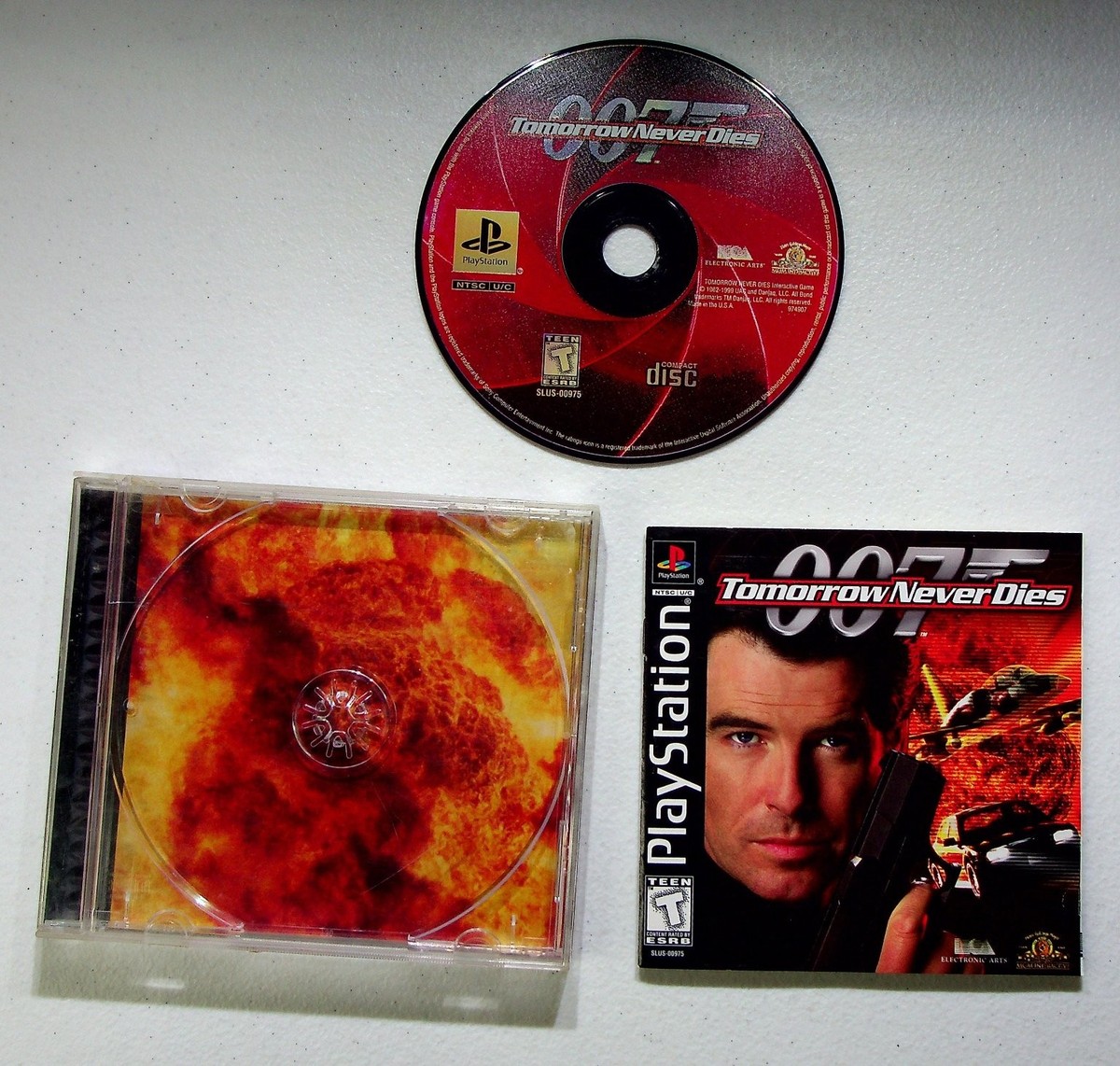 希少★ Film Bond PLAY HOUSE TIDERIP UNKNOWN 007 Tomorrow Never Dies PlayStation Video Game NTSC U/C Shooter